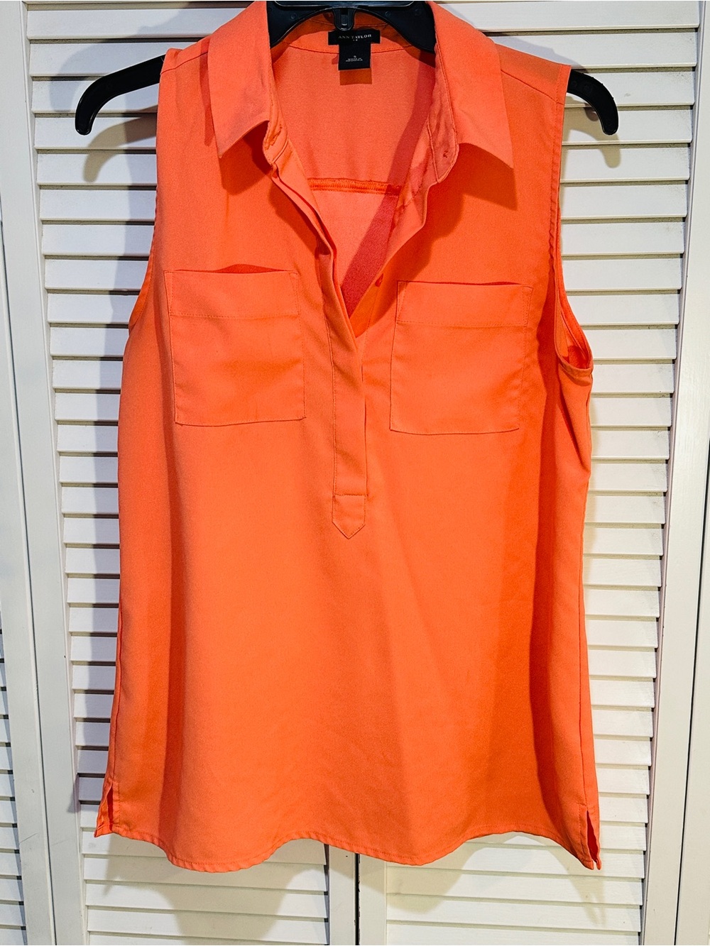 Ann Taylor Orange Sleeveless Split Neck Utility Blouse Pocket Workwear Top Small